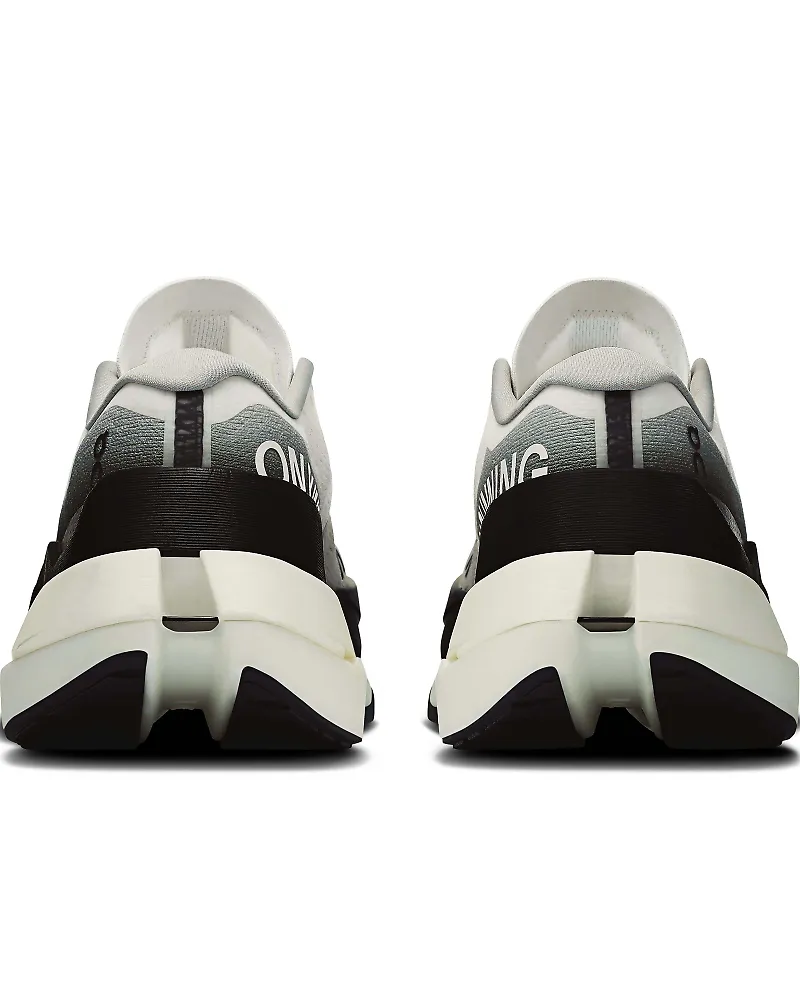 Women's On Cloudboom Max 6 Women's On Cloudboom Max