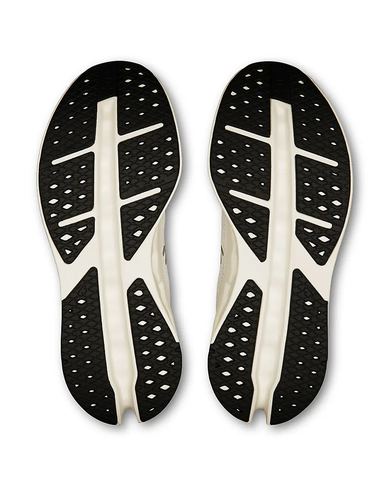 Women's On Cloudsurfer Max 4 Women's On Cloudsurfer Max