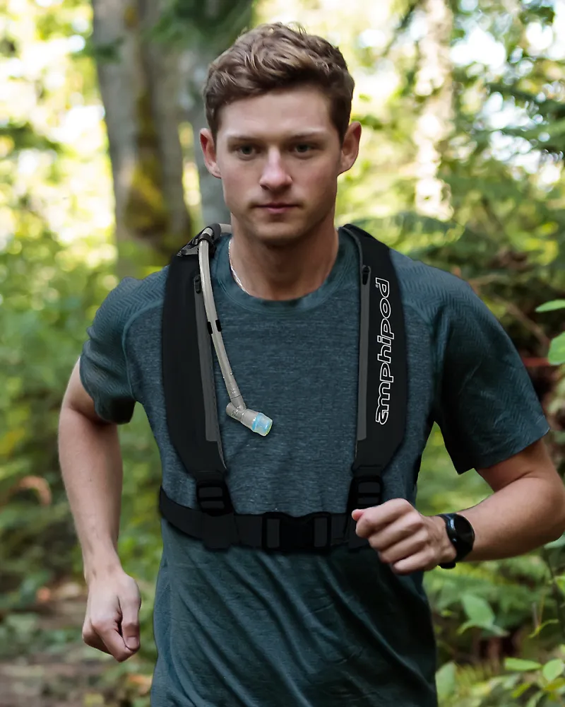 Amphipod PureRun® Ultralight™ Hydration Vest with 600mL Reservoir 4 Amphipod PureRun® Ultralight™ Hydration Vest with 600mL Reservoir